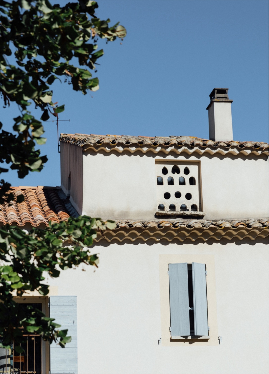 Château La Croix des Pins. Famille PetitJean, Terroirs d’exception en Vallée du Rhône et en Champagne.