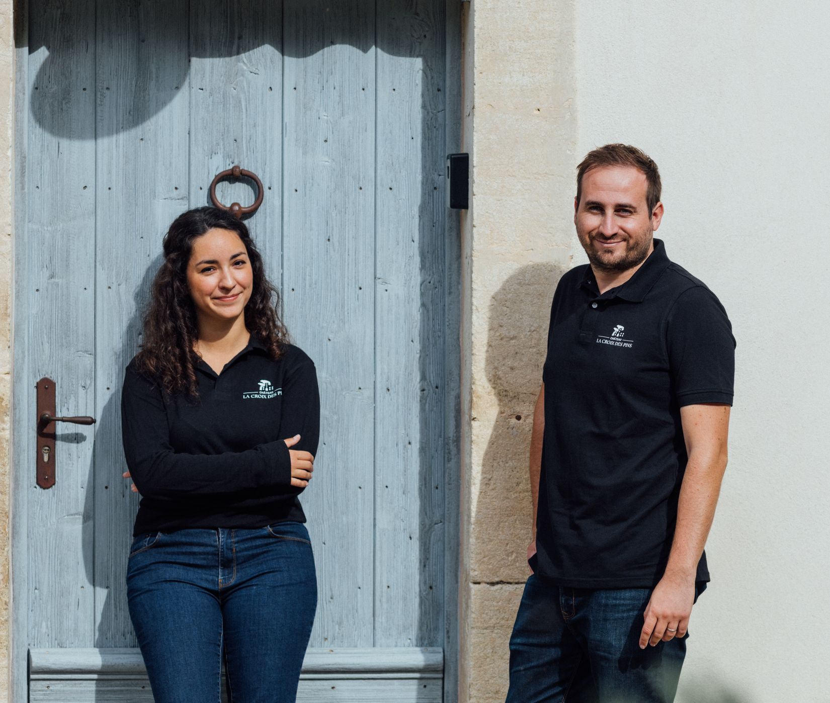 Sarah et Jérôme Château La Croix des Pins. Famille PetitJean, Terroirs d’exception en Vallée du Rhône et en Champagne.